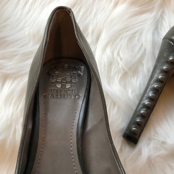 NWOT Vince Camuto Studded Green Platform Heels - Picture 2 of 7